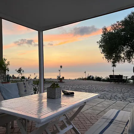 La Casa D' Irene (adults Only) בית הארחה 3*