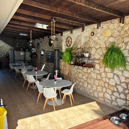 La Casa D' Irene (adults Only) בית הארחה 3*