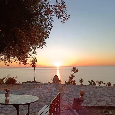 בית הארחה La Casa D' Irene (adults Only) 3*