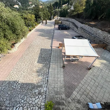 La Casa D' Irene (adults Only) بيت ضيافة Áyios Nikítas