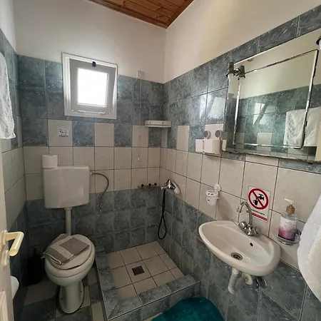 Guest house La Casa D' Irene (adults Only) 3*